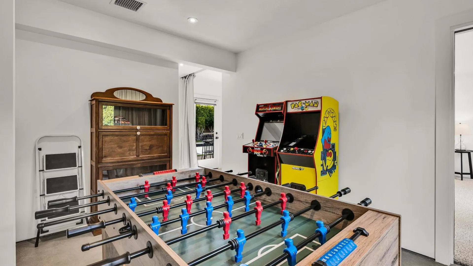 Mid-Century Elegance & Fun In Tahquitz River Estates パーム・スプリングス 別荘